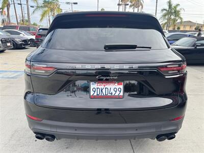 2023 Porsche Cayenne Platinum Edition - Photo 5 - Stanton, CA 90680
