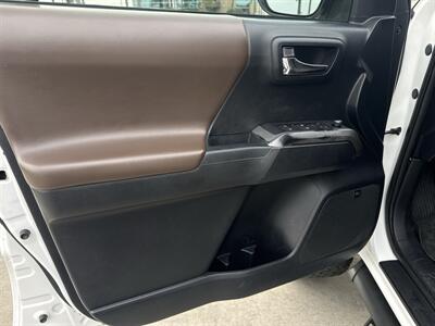 2016 Toyota Tacoma Limited   - Photo 7 - Stanton, CA 90680