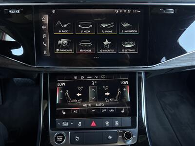 2022 Audi Q7 quattro Premium Plus   - Photo 12 - Orange, CA 92867