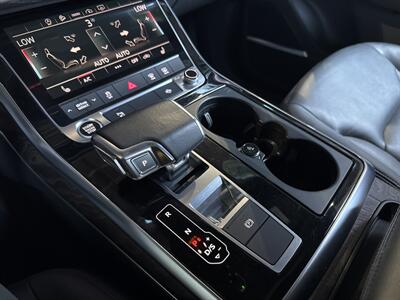 2022 Audi Q7 quattro Premium Plus   - Photo 13 - Orange, CA 92867
