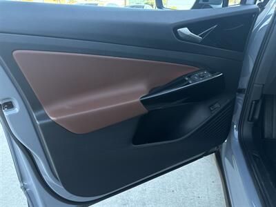 2021 Volkswagen ID.4 Pro S   - Photo 7 - Stanton, CA 90680