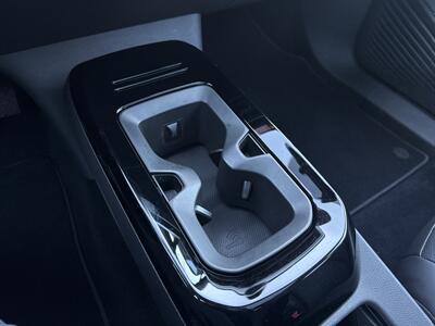 2021 Volkswagen ID.4 Pro S   - Photo 16 - Stanton, CA 90680