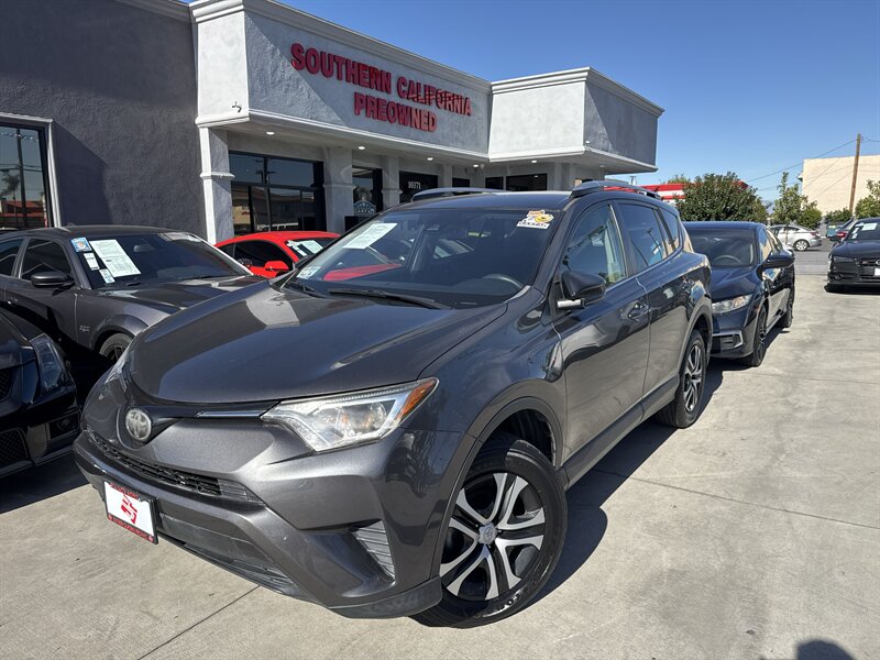 2017 Toyota RAV4 LE  