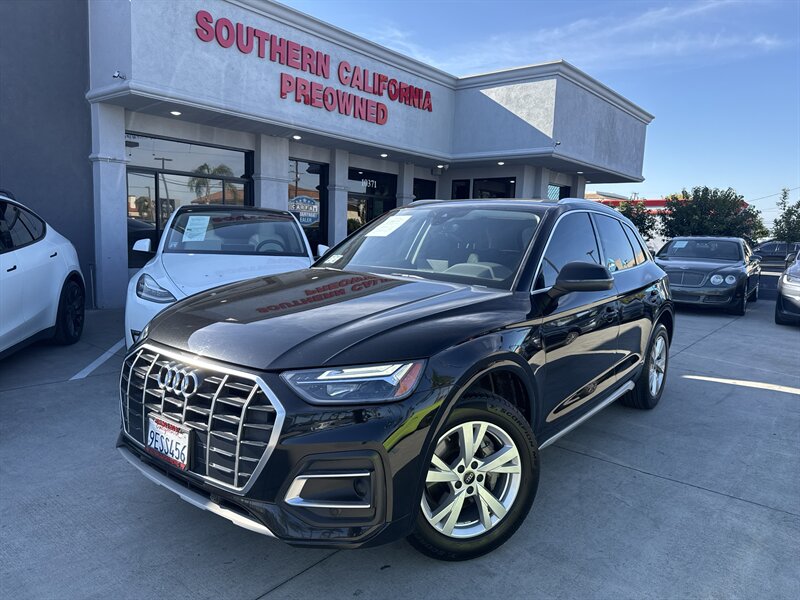 2023 Audi Q5 quattro Premium 40 T  