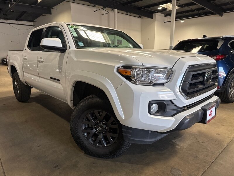 2021 Toyota Tacoma SR5 V6  