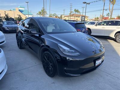 2023 Tesla Model Y   - Photo 3 - Stanton, CA 90680