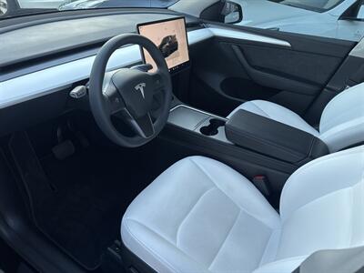 2023 Tesla Model Y   - Photo 8 - Stanton, CA 90680