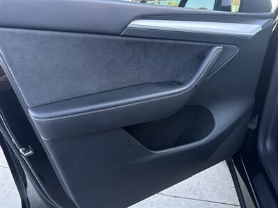 2023 Tesla Model Y   - Photo 7 - Stanton, CA 90680