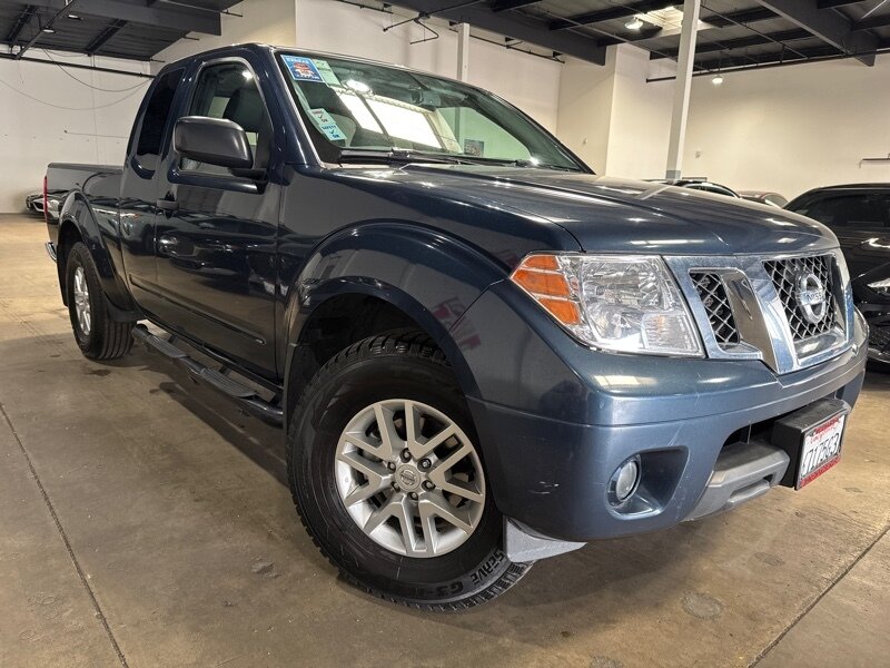 2021 Nissan Frontier SV  