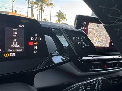 2022 Volkswagen ID.4 Pro   - Photo 15 - Stanton, CA 90680
