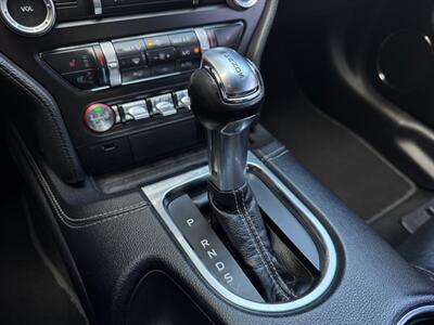 2019 Ford Mustang EcoBoost Premium   - Photo 15 - Stanton, CA 90680