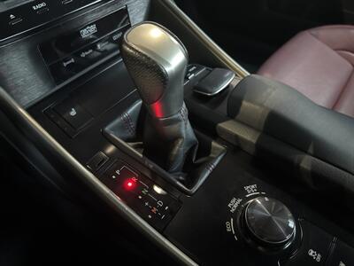 2014 Lexus IS 350   - Photo 15 - Orange, CA 92867