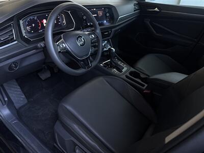 2020 Volkswagen Jetta SEL   - Photo 8 - Orange, CA 92867