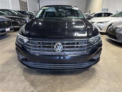 2020 Volkswagen Jetta SEL   - Photo 2 - Orange, CA 92867