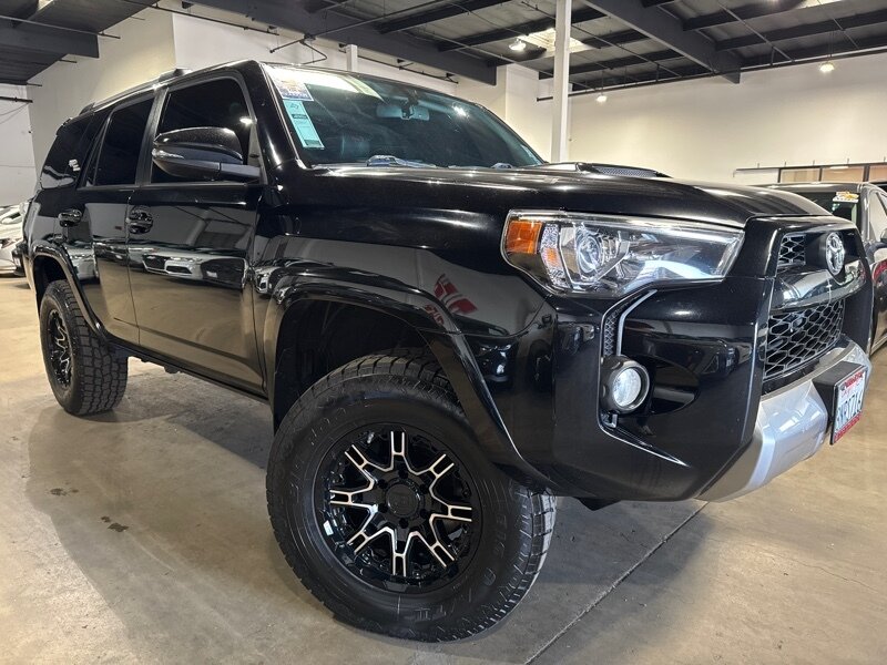 2018 Toyota 4Runner TRD Off-Road Premium  