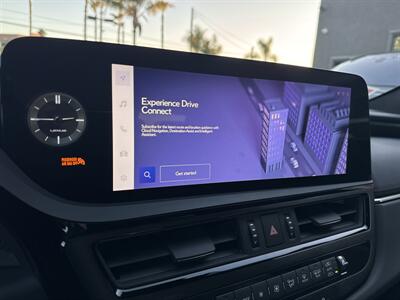 2023 Lexus ES 300h   - Photo 13 - Stanton, CA 90680
