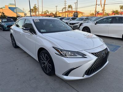 2023 Lexus ES 300h   - Photo 3 - Stanton, CA 90680
