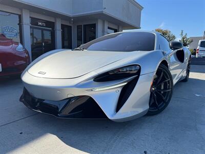 2023 McLaren Artura - Photo 2 - Stanton, CA 90680