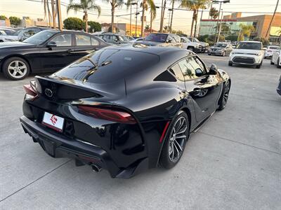 2022 Toyota GR Supra 2.0   - Photo 4 - Stanton, CA 90680