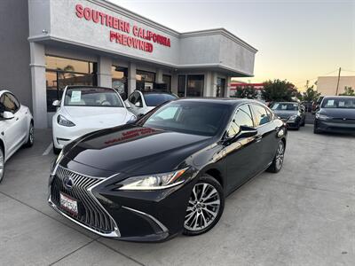 2020 Lexus ES 300h Sedan
