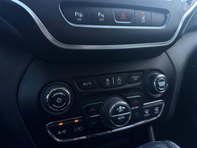 2019 Jeep Cherokee Trailhawk - Photo 14 - Stanton, CA 90680