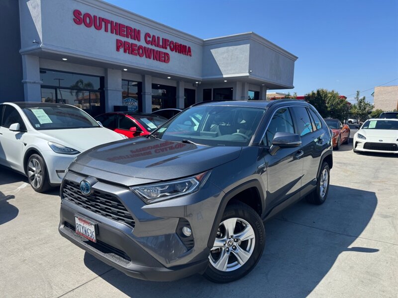 2021 Toyota RAV4 Hybrid XLE  