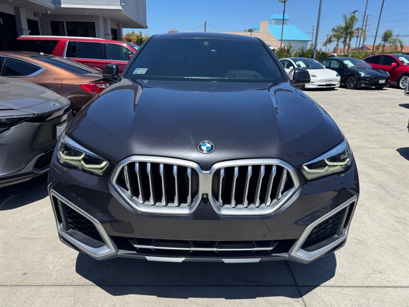 2022 BMW X6 xDrive40i  