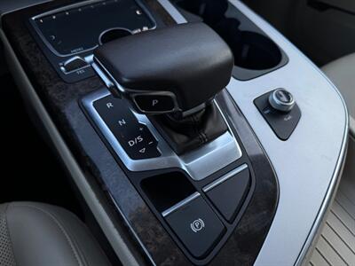 2019 Audi Q7 quattro Premium Plus 45 T - Photo 16 - Stanton, CA 90680