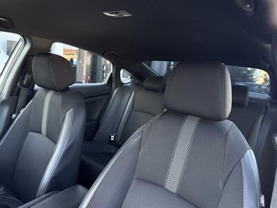 2019 Honda Civic Sport   - Photo 11 - Stanton, CA 90680