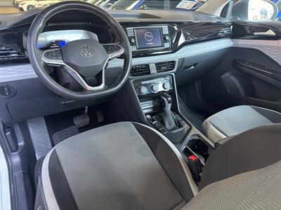 2023 Volkswagen Taos S   - Photo 10 - Orange, CA 92867