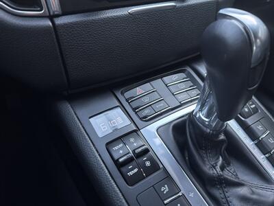 2018 Porsche Macan   - Photo 14 - Stanton, CA 90680