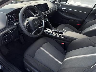 2021 Hyundai SONATA SEL   - Photo 8 - Stanton, CA 90680