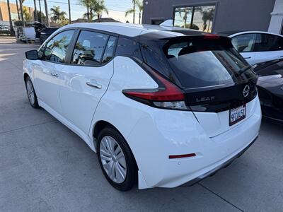 2023 Nissan LEAF S   - Photo 6 - Stanton, CA 90680