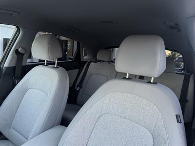 2023 Hyundai Kona Electric SE   - Photo 11 - Stanton, CA 90680