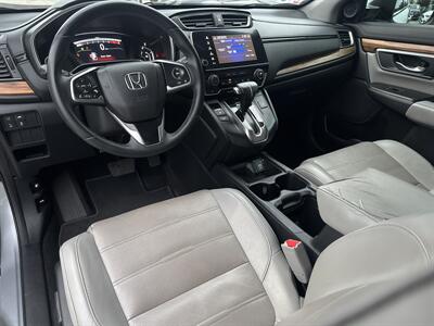 2017 Honda CR-V Touring   - Photo 10 - Stanton, CA 90680