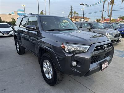 2020 Toyota 4Runner SR5 Premium   - Photo 3 - Stanton, CA 90680