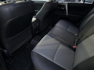 2020 Toyota 4Runner SR5 Premium   - Photo 11 - Stanton, CA 90680