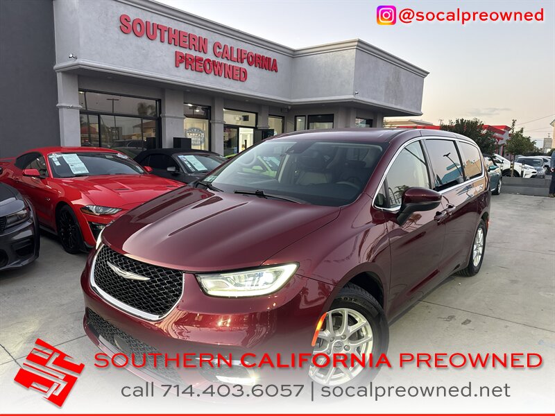 2023 Chrysler Pacifica Touring L   - Photo 1 - Stanton, CA 90680