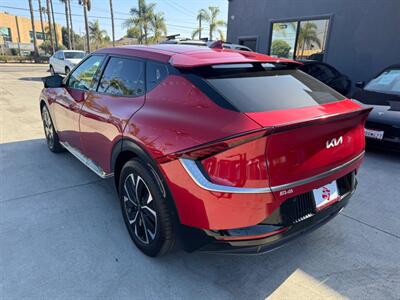 2023 Kia EV6 Wind - Photo 6 - Stanton, CA 90680