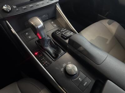 2016 Lexus IS 200t   - Photo 15 - Orange, CA 92867