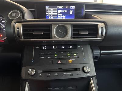 2016 Lexus IS 200t   - Photo 14 - Orange, CA 92867