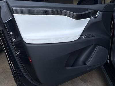 2019 Tesla Model X P100D   - Photo 7 - Orange, CA 92867