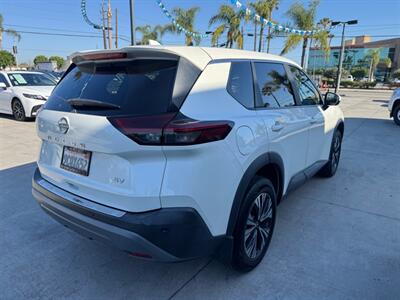 2023 Nissan Rogue SV   - Photo 4 - Stanton, CA 90680