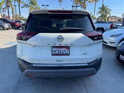 2023 Nissan Rogue SV   - Photo 5 - Stanton, CA 90680