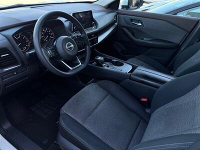 2023 Nissan Rogue SV   - Photo 8 - Stanton, CA 90680