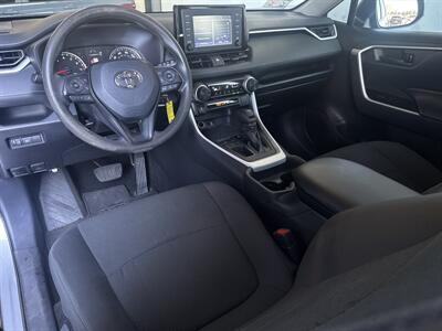 2019 Toyota RAV4 LE   - Photo 9 - Orange, CA 92867