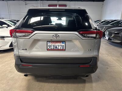 2019 Toyota RAV4 LE   - Photo 5 - Orange, CA 92867