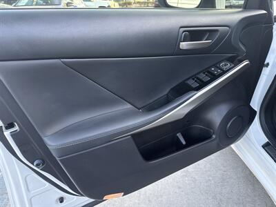 2019 Lexus IS 300   - Photo 7 - Stanton, CA 90680