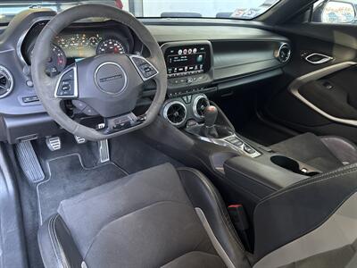 2017 Chevrolet Camaro SS   - Photo 13 - Orange, CA 92867