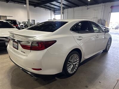 2016 Lexus ES   - Photo 6 - Orange, CA 92867